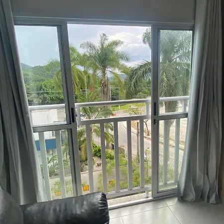 Apartamento em Ubatuba próximo à Praia Grande-2